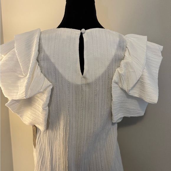 THML Elegant White Ruffle Sleeve Top NWT - Picture 4 of 4